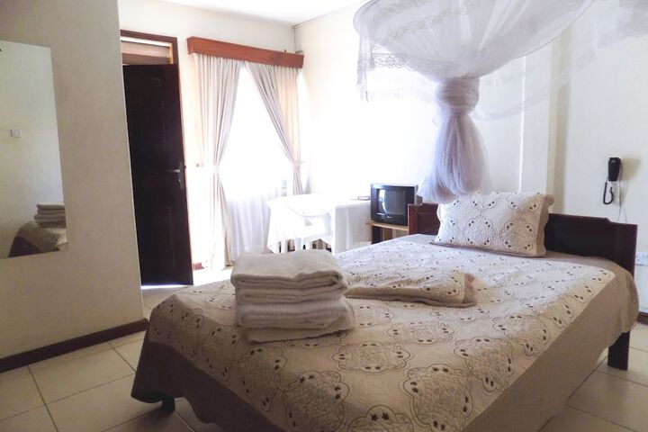 Room 3 of 24