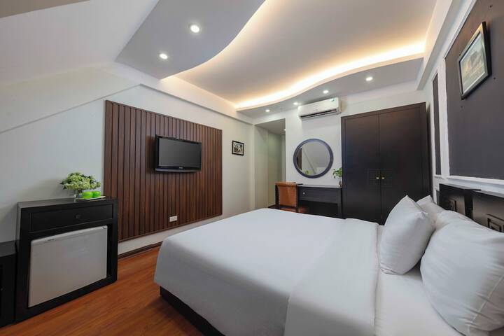 Room 27 of 54