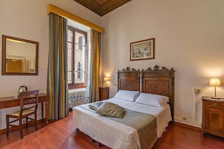 Room 40 of 90