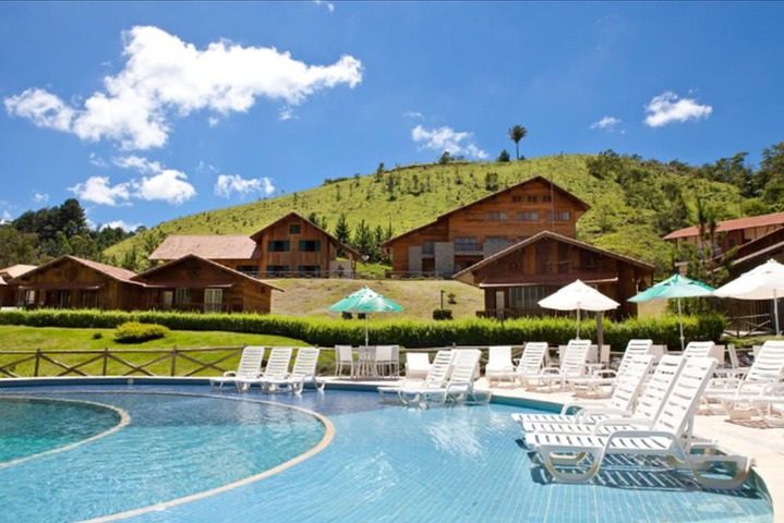 Hotel with Pool