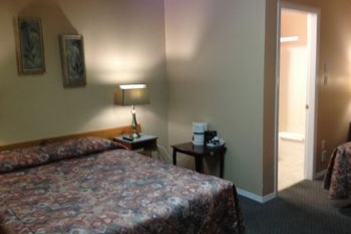 Room 22 of 33
