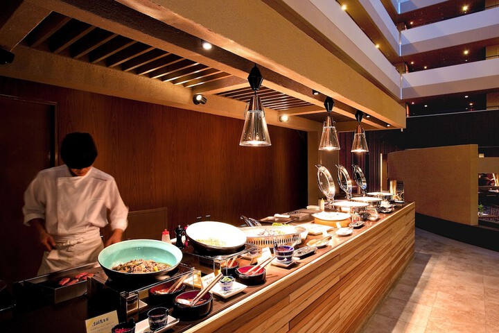 Dining 56 of 73
