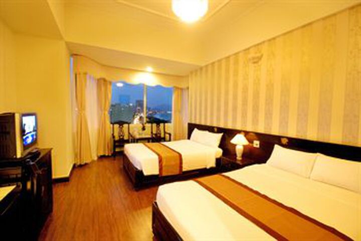 Room 28 of 78