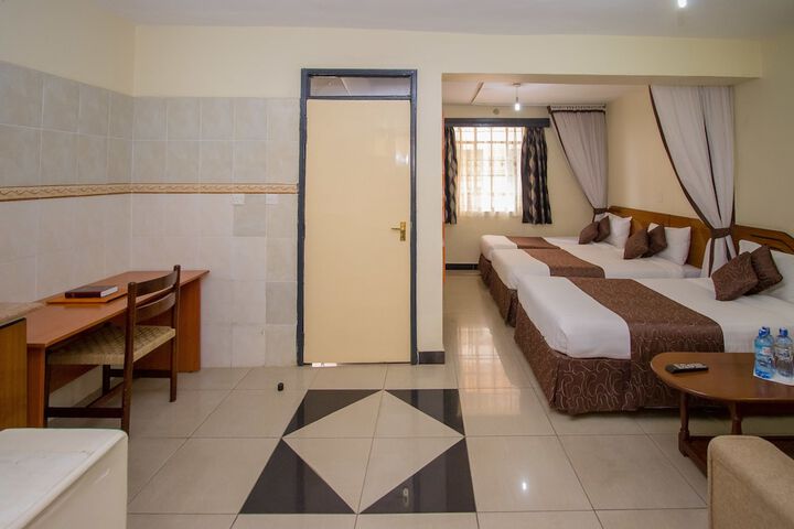 Room 25 of 68