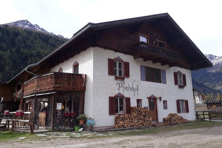 Hotel 53 of 117