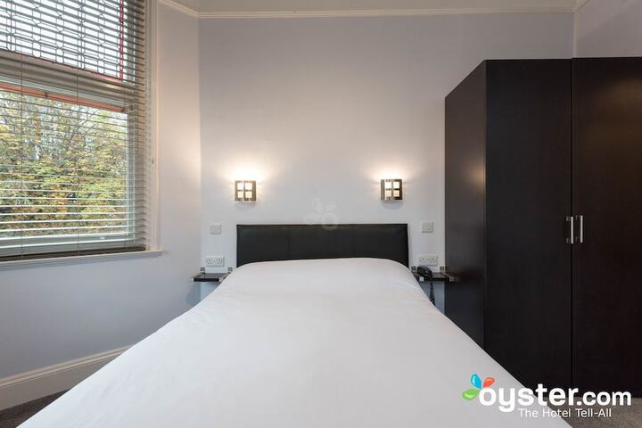Room 10 of 91