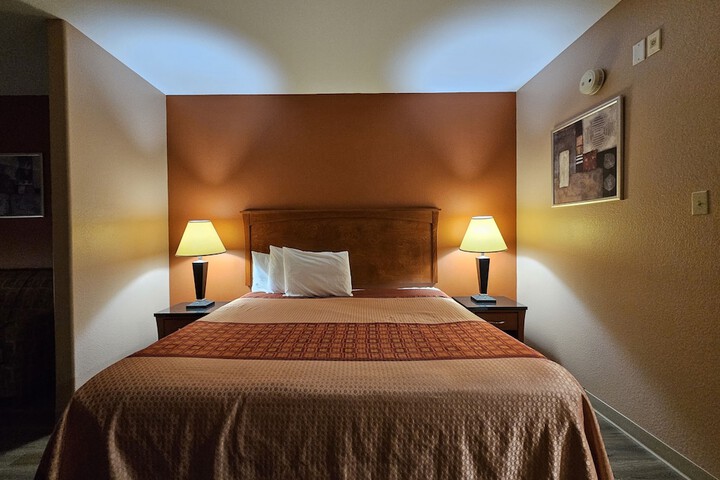 Room 15 of 35