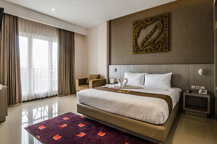Room 8 of 37