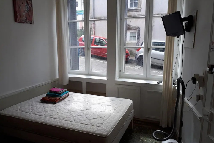 Room 2 of 11