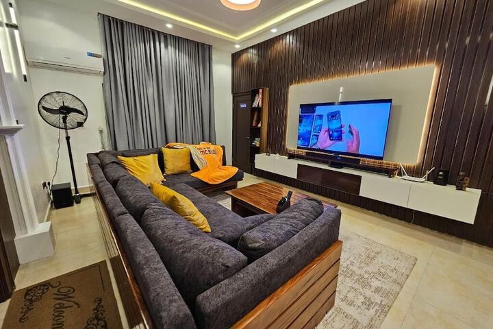 Room 15 of 29