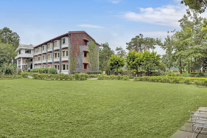 Hotel Entry
