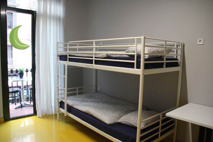 Room 12 of 70