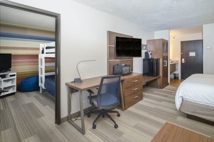 Room 11 of 87