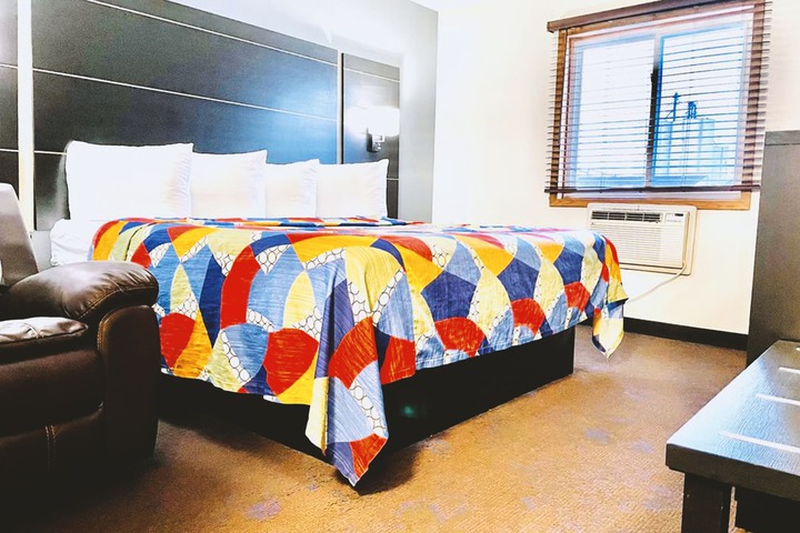 Room 43 of 62