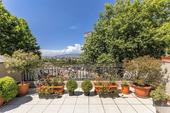 Terrace/Patio 40 of 71