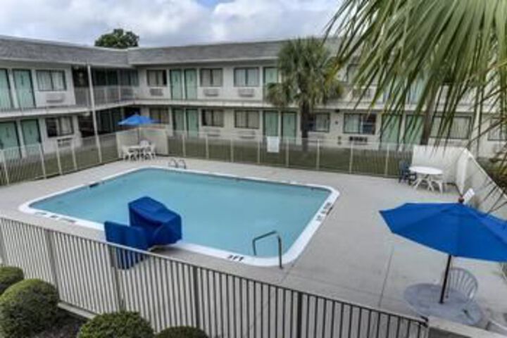 Pool 22 of 24