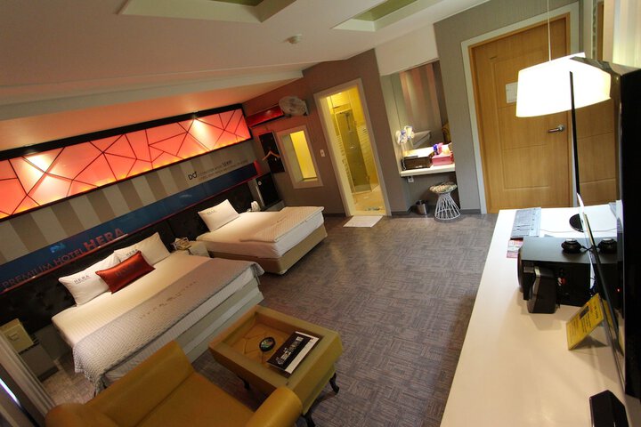 Room 38 of 56