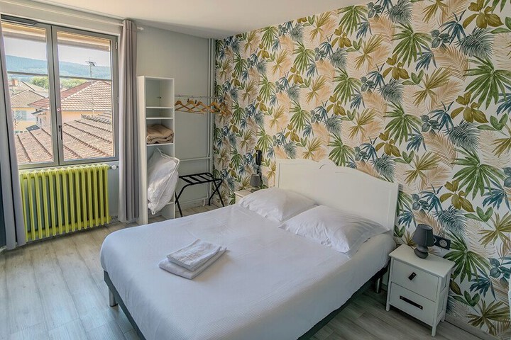 Room 19 of 53