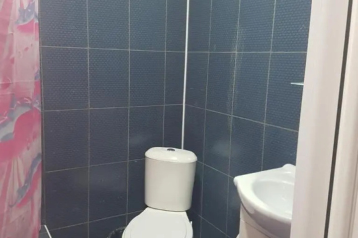 Room 6 of 11