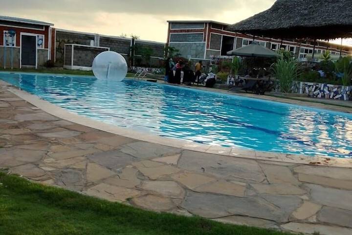 Pool 11 of 23