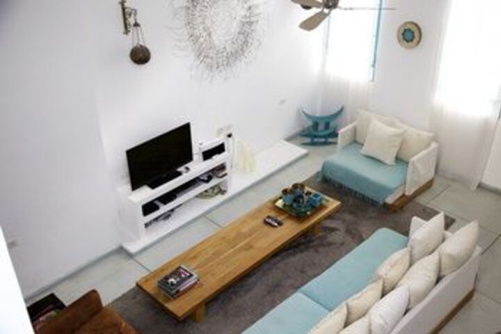 Room 16 of 23