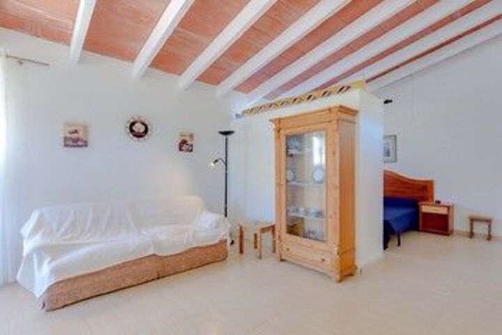 Room 16 of 27