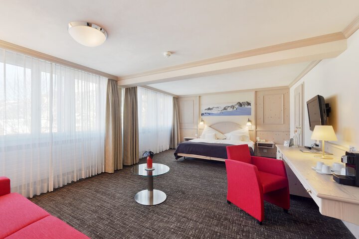 Room 8 of 89