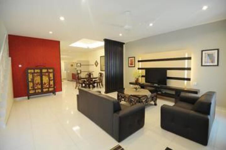 Courtyard Residence