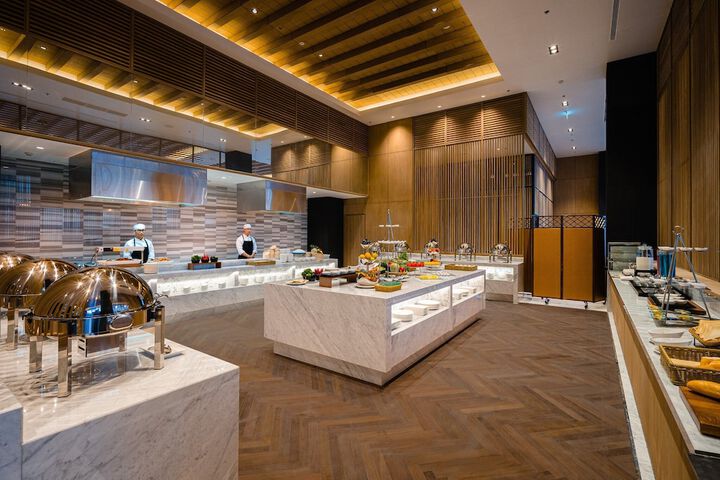 Dining 85 of 139