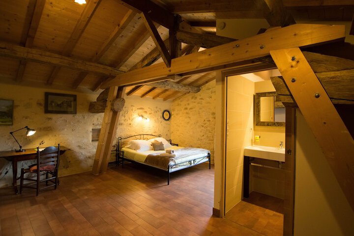 Room 8 of 54