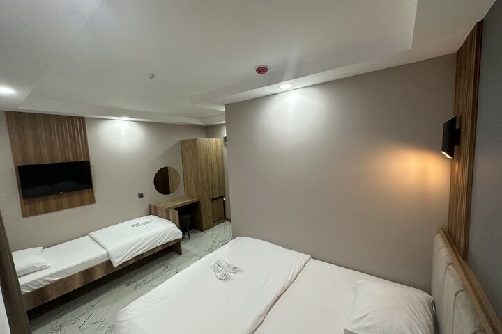 Room 18 of 40