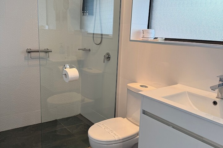 Room 33 of 45