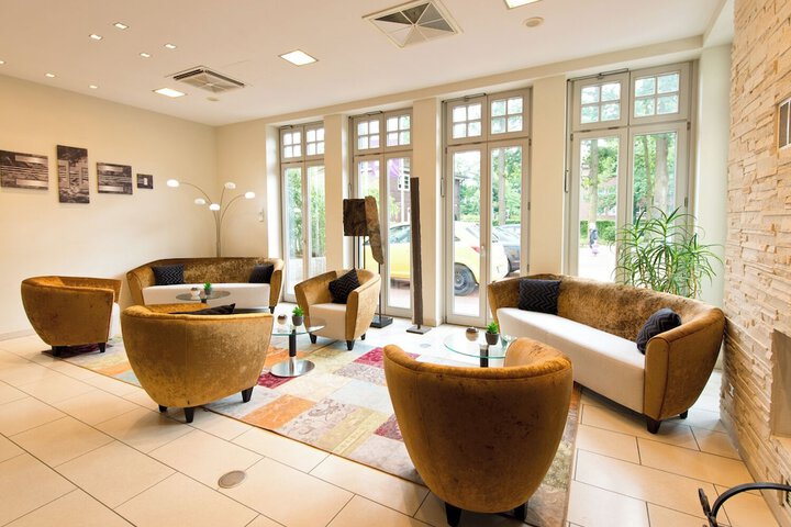Lobby Entry