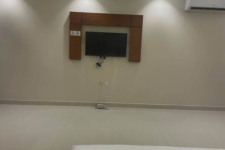 Room 7 of 40