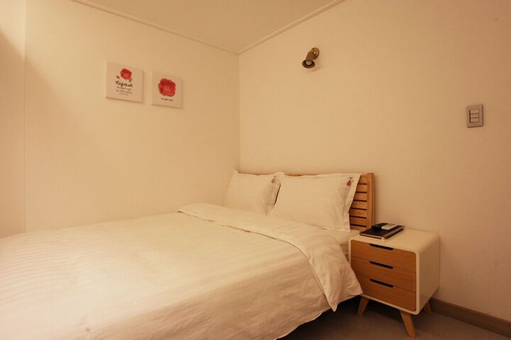 Room 114 of 198
