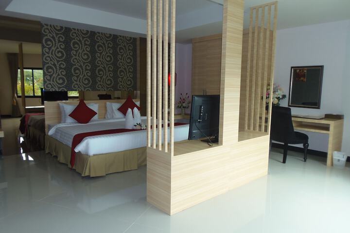 Room 6 of 55