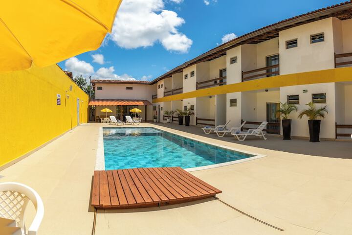 Pools & Facilities