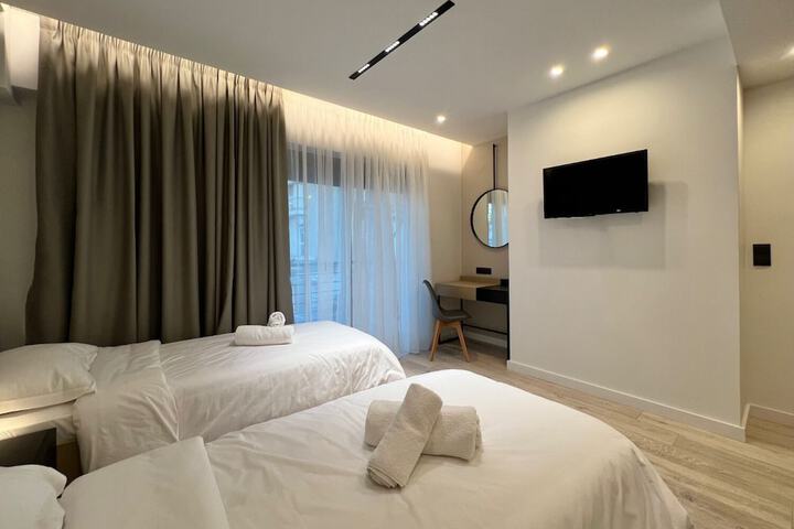 Room 13 of 49