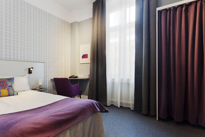 Room 8 of 57