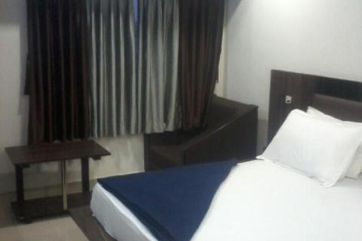 Hotel Global Inn