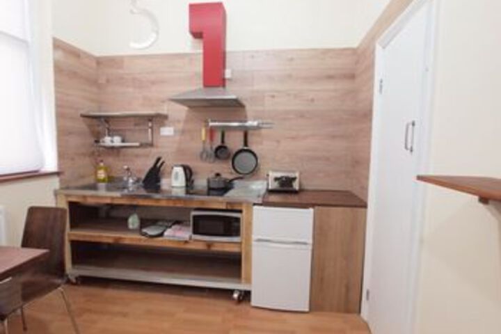 Room 30 of 96