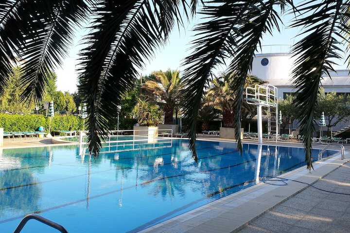 Pool 36 of 66