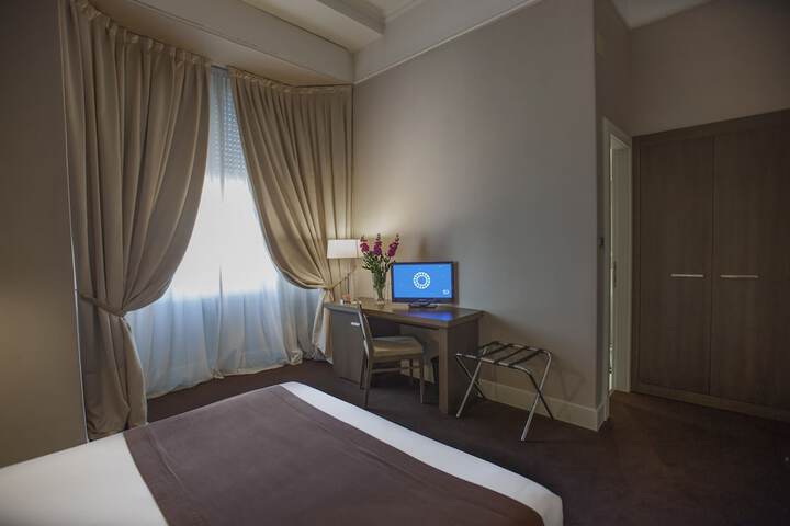 Room 43 of 53
