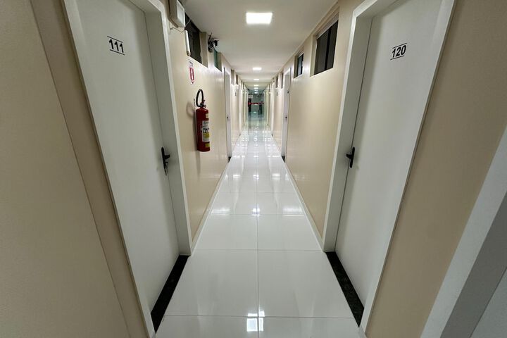 Ballroom/Hall 68 of 76