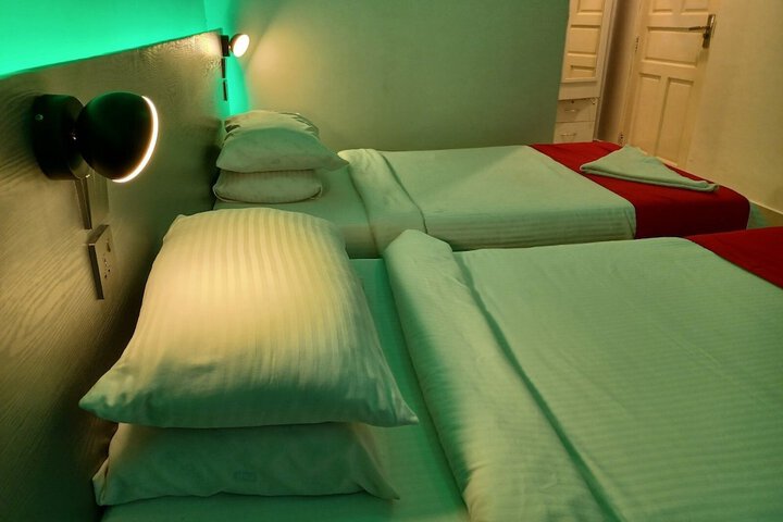 Room 17 of 62