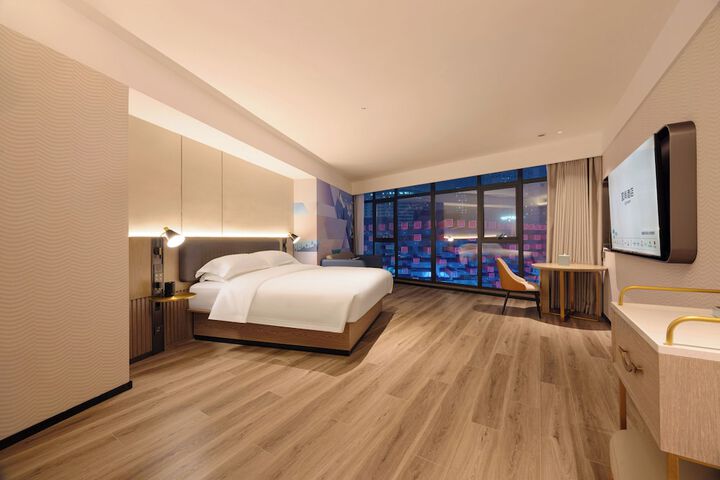 Room 50 of 127