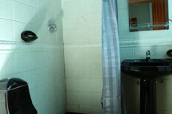 Room 3 of 21