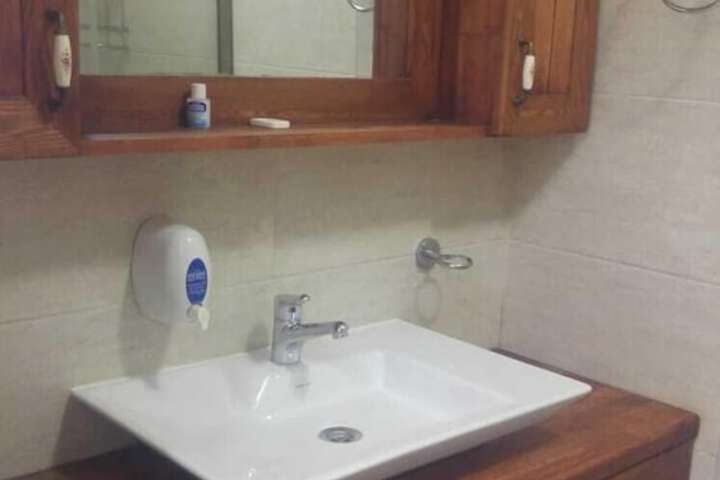Room 47 of 82