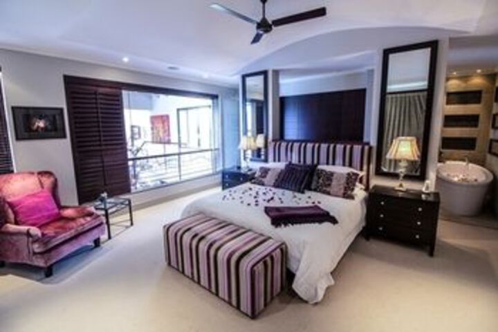 Room 8 of 26