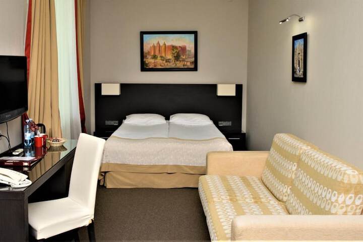 Room 20 of 63